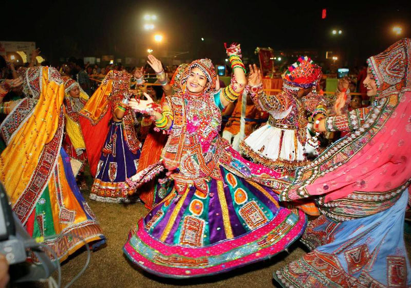 garba dance in india on durga puja